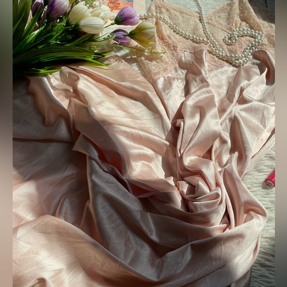 Vintage mauve pink sexy nightgown slip - Picture 9 of 17